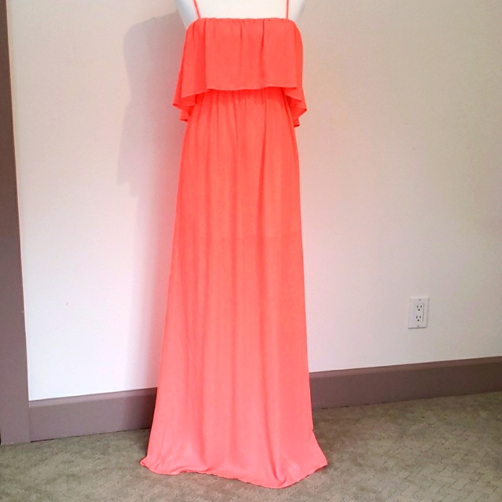 Light coral Dainty Hooligan dress. Women's size Small